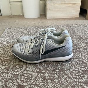 Nike Zoom Pegasus 34 shoes